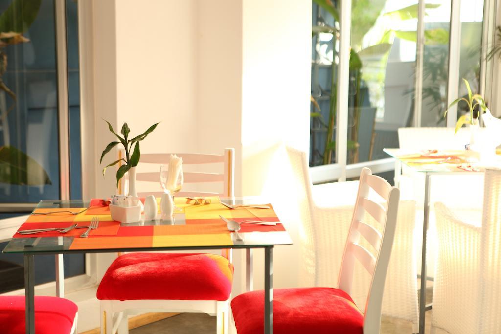 The Frangipani Living Arts Hotel And Spa Phnom Penh Eksteriør billede