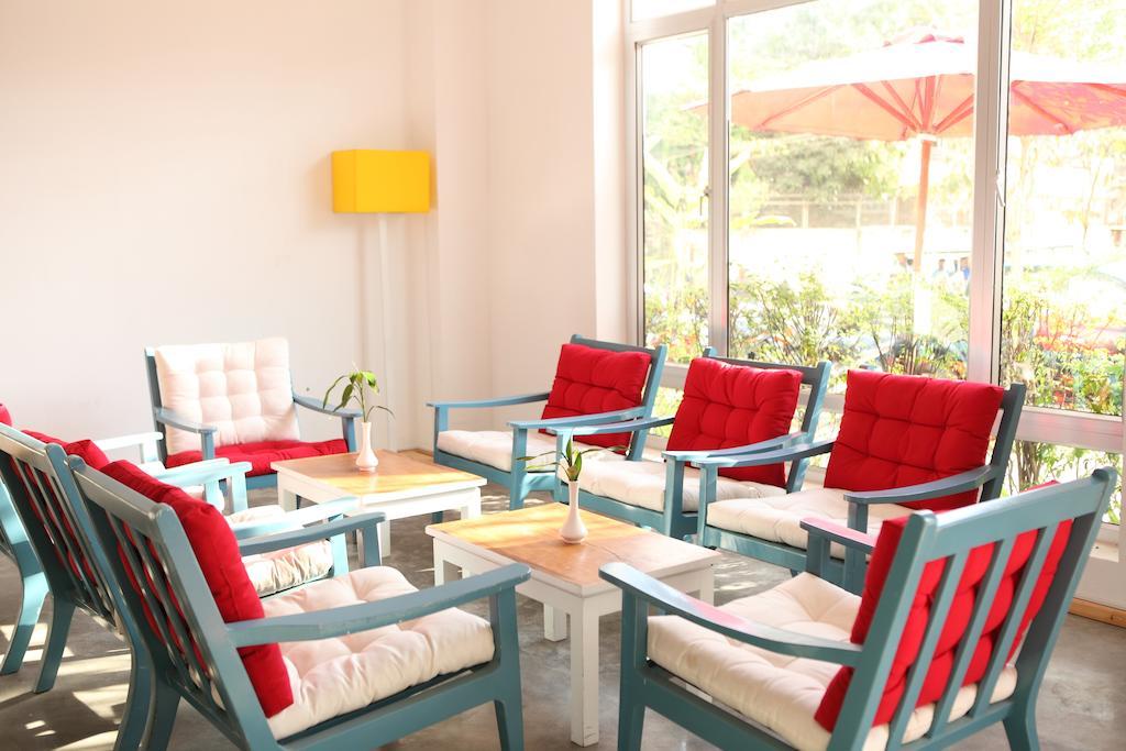 The Frangipani Living Arts Hotel And Spa Phnom Penh Eksteriør billede
