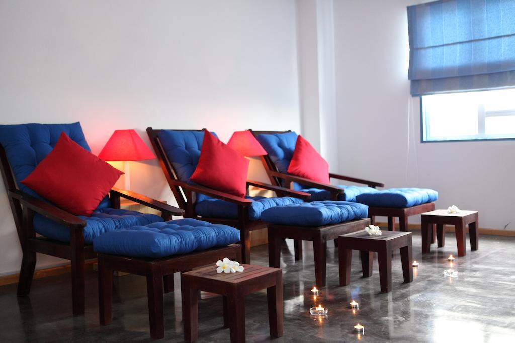 The Frangipani Living Arts Hotel And Spa Phnom Penh Eksteriør billede