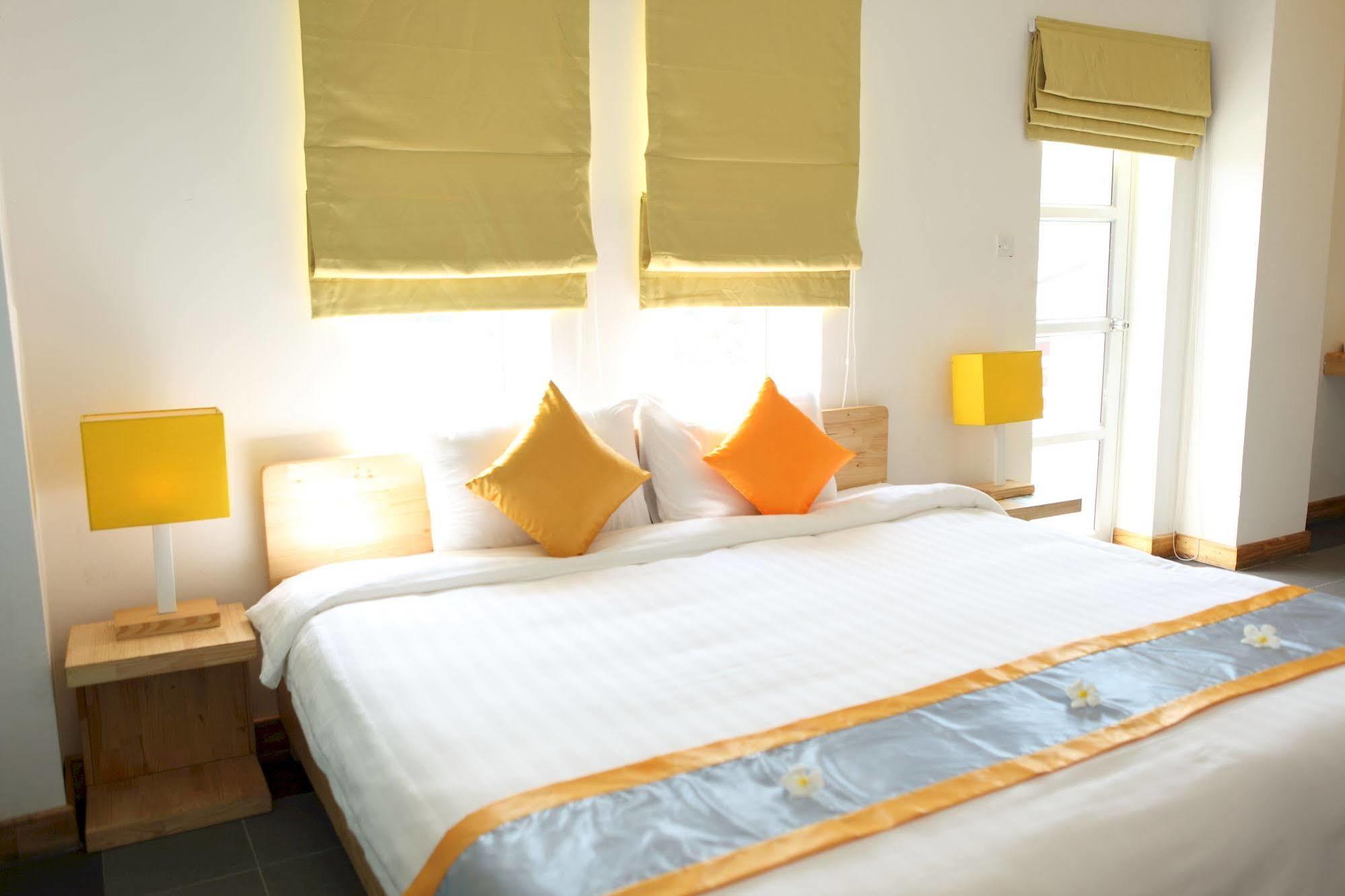 The Frangipani Living Arts Hotel And Spa Phnom Penh Eksteriør billede